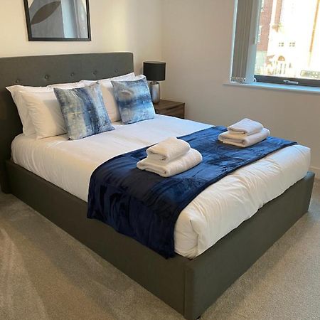 Icona - Brand New City Centre Apartment 约克 外观 照片
