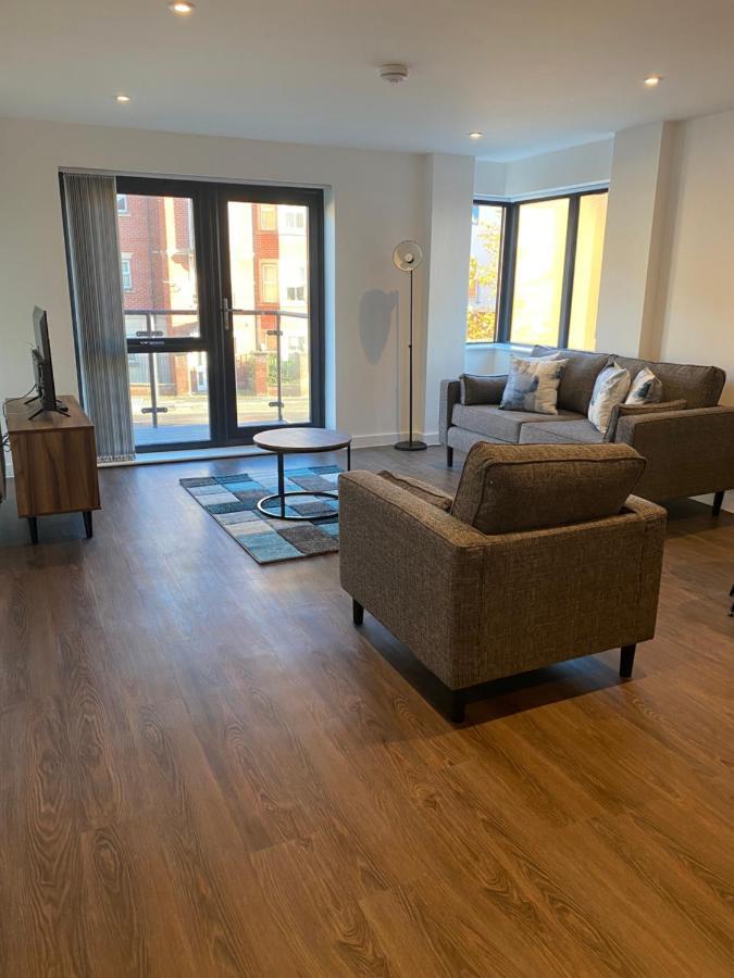 Icona - Brand New City Centre Apartment 约克 外观 照片